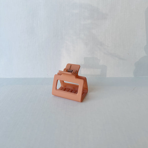 Medium Matte Cut Out Rectangle Hair Claw