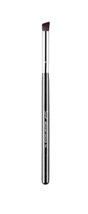 Sigma F66 Angled Buff Concealer™ Brush